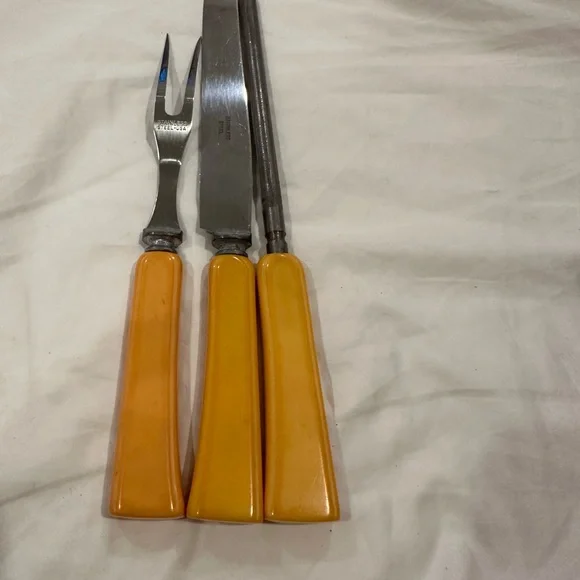 Vintage Three Piece Carving Set Butterscotch Bakelite Handle - Picture 10 of 11